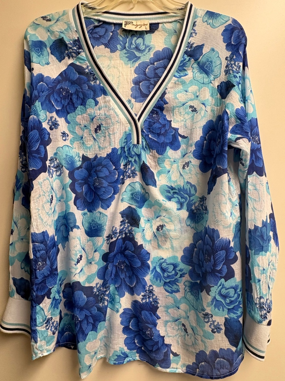 Floral V-Neck Long Sleeve Top - Blue